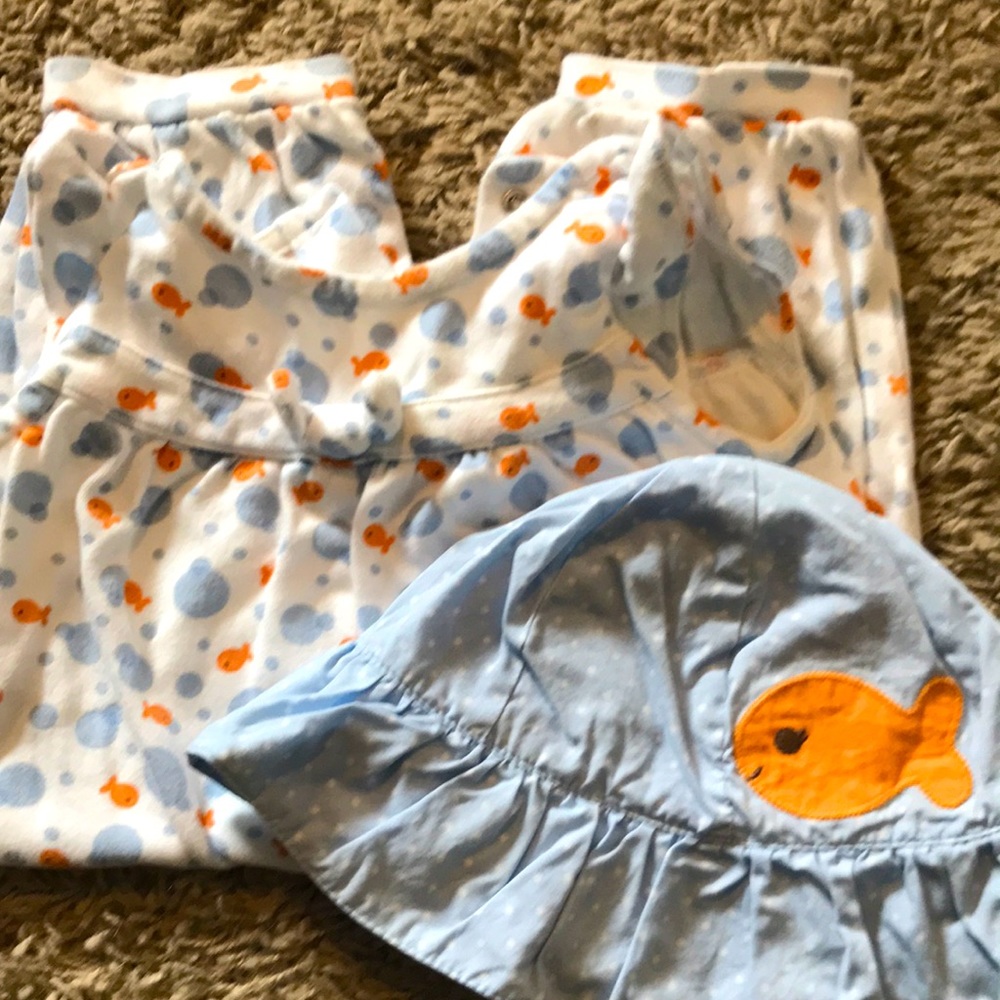 Adorable! Gymboree one piece and matching sun hat!
